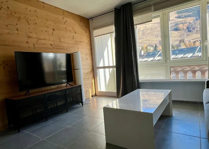 L Altitude 3 Pieces Centre Station Moderne Et Renove Ле дез Альп